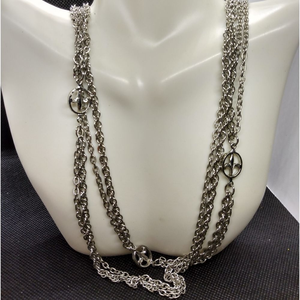 LustrousβsilverΒ chainmail styled necklace long length or doubleβ it up